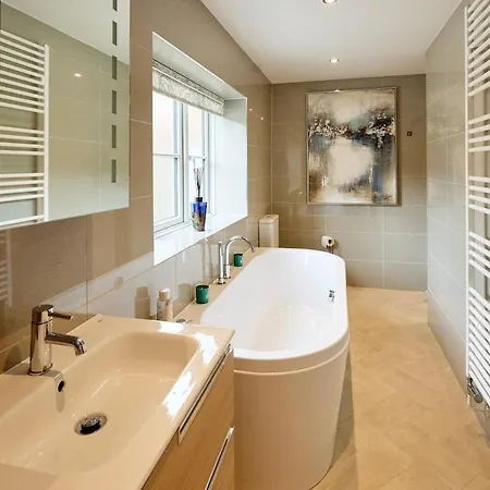 Luxury 1-bed In North Yorkshire West Tanfield